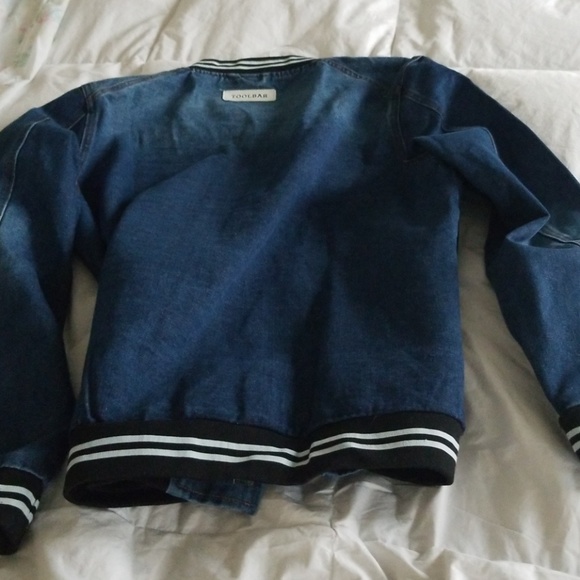 Jean jacket - Picture 3 of 4